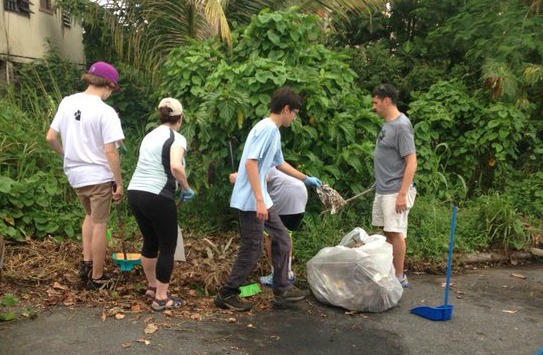 Community Service Student Community Service For Teens & Preteens: 14 Ways to Get Involved around ...